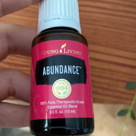 Young Living Abundance Essential Oil Blend - Picture 2 of 4